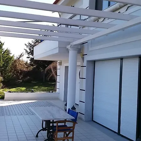 Sea And Sky Villas *